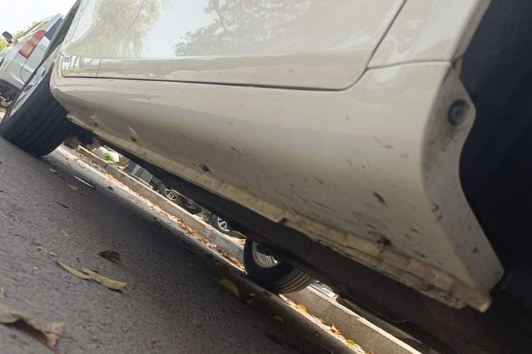 Used Geely Auto Emgrand 2021 UP 1.5L CVT Advanced Edition Right Side Sill