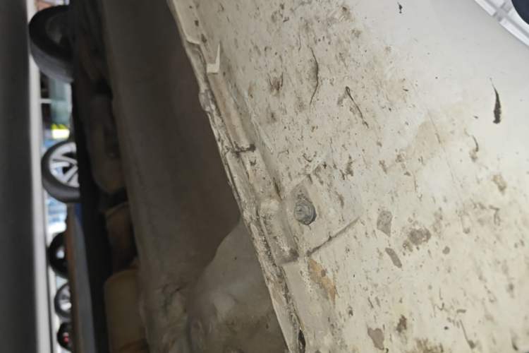 Used Geely Auto Emgrand 2021 UP 1.5L CVT Luxury Model Right Side Sill