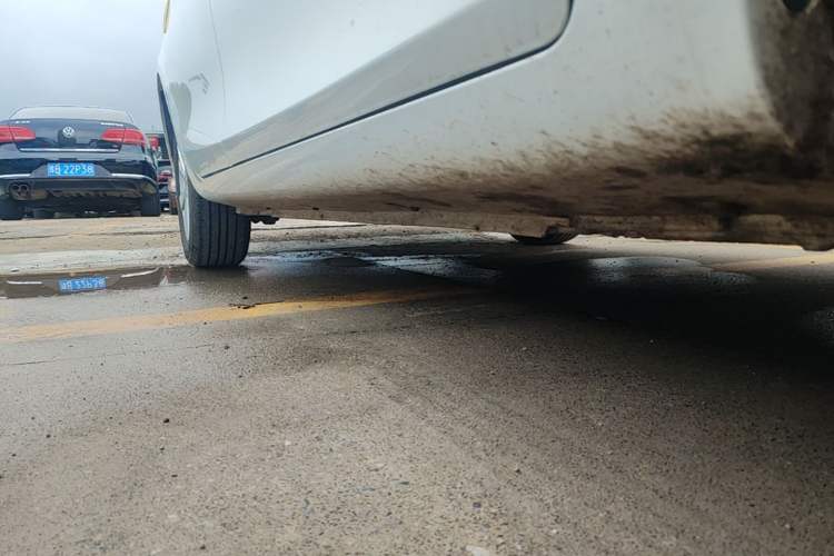 Used Geely Auto Emgrand 2021 UP 1.5L CVT Comfort Model Right Side Sill