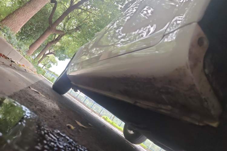 Used Geely Auto Emgrand 2021 UP 1.5L CVT Comfort Model Right Side Sill