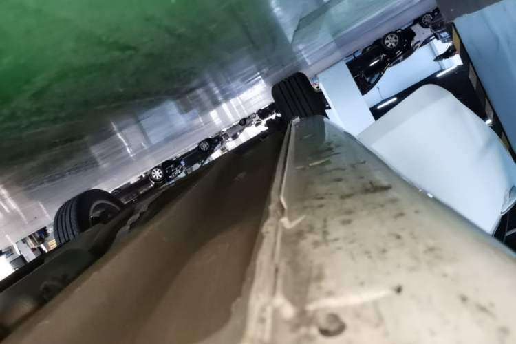 Used Geely Auto Emgrand 2021 UP 1.5L CVT Luxury Model Right Side Sill