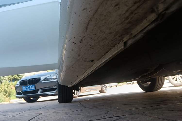 Used Geely Auto Emgrand 2021 UP 1.5L CVT Luxury Model Right Side Sill