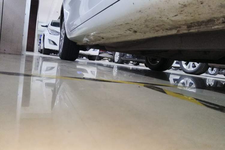 Used Geely Auto Emgrand 2021 UP 1.5L CVT Advanced Edition Right Side Sill