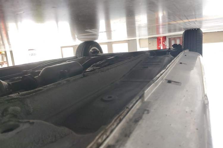 Used Geely Auto Emgrand 2021 UP 1.5L Manual Comfort Model Right Side Sill