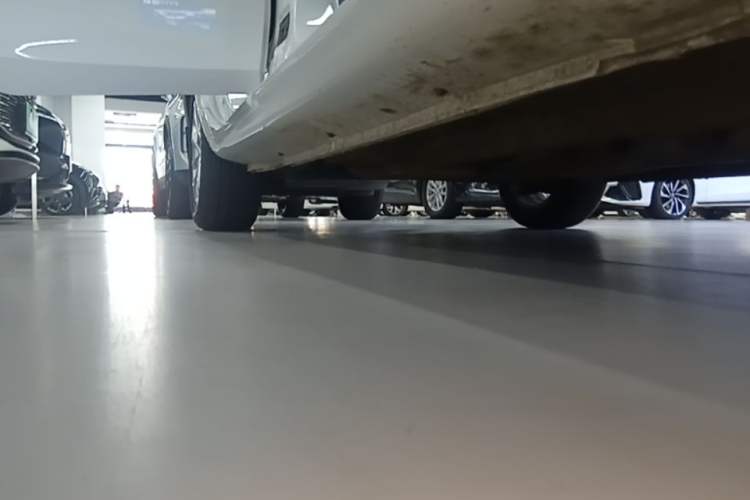Used Geely Auto Emgrand 2021 UP 1.5L CVT Luxury Model Right Side Sill