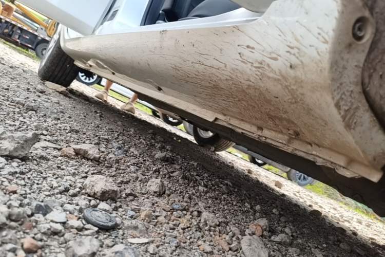 Used Geely Auto Emgrand 2021 UP 1.5L CVT Luxury Model Right Side Sill