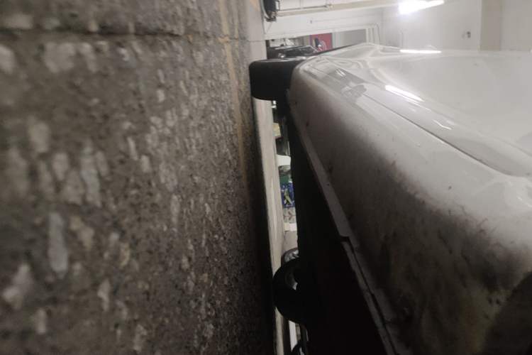 Used Geely Auto Emgrand 2021 UP 1.5L Manual Luxury Model Right Side Sill