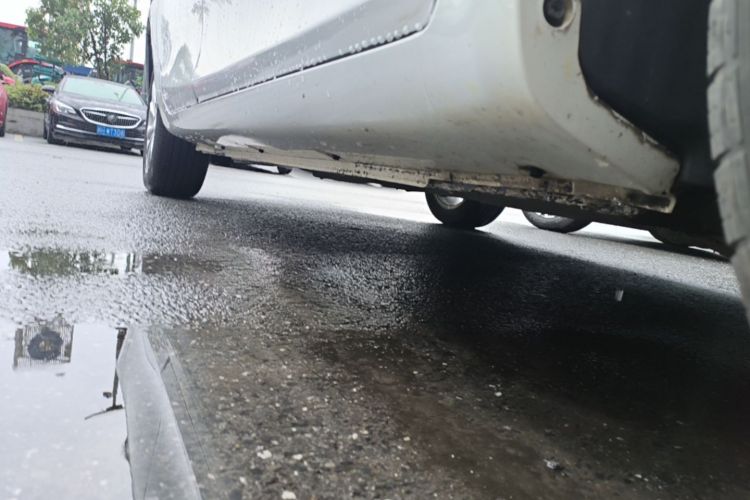 Used Geely Auto Emgrand 2021 UP 1.5L CVT Luxury Model Right Side Sill