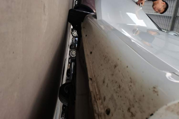 Used Geely Auto Emgrand 2021 UP 1.5L CVT Luxury Model Right Side Sill