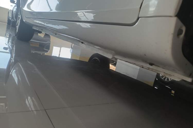Used Geely Auto Emgrand 2021 UP 1.5L CVT Comfort Model Right Side Sill