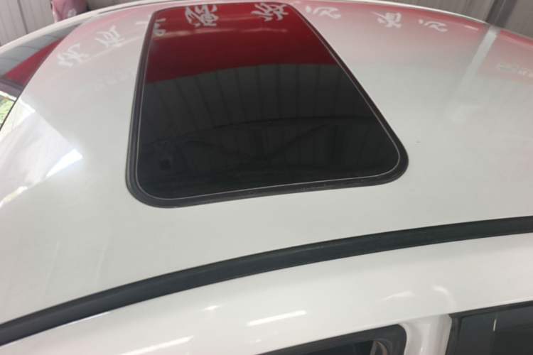 Used Geely Auto Emgrand 2021 UP 1.5L Manual Luxury Model Roof