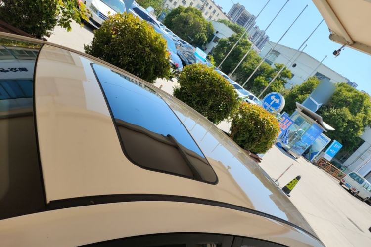 Used Geely Auto Emgrand 2021 UP 1.5L CVT Luxury Model Roof
