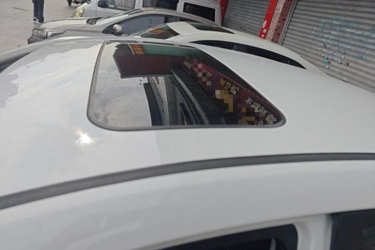 Used Geely Auto Emgrand 2021 UP 1.5L CVT Luxury Model Roof