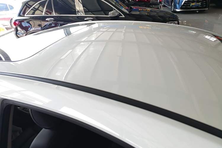 Used Geely Auto Emgrand 2021 UP 1.5L Manual Luxury Model Roof