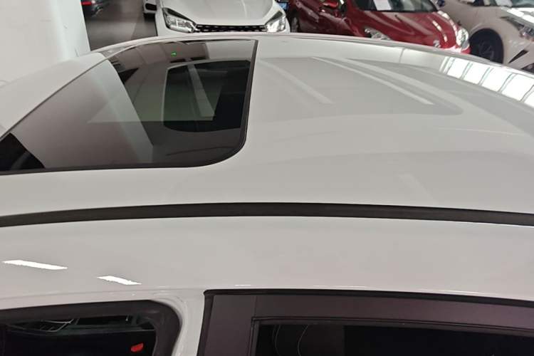 Used Geely Auto Emgrand 2021 UP 1.5L CVT Luxury Model Roof