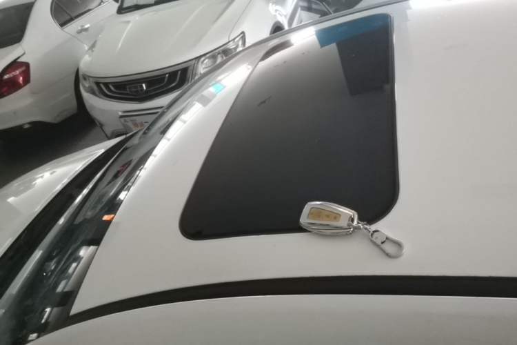 Used Geely Auto Emgrand 2021 UP 1.5L CVT Luxury Model Roof