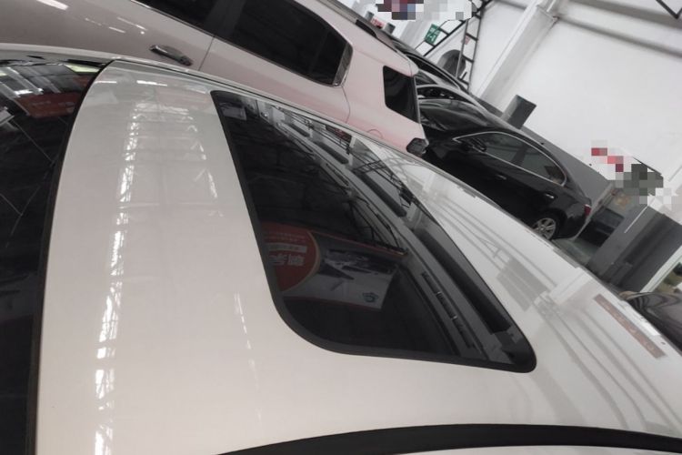 Used Geely Auto Emgrand 2021 UP 1.5L Manual Luxury Model Roof