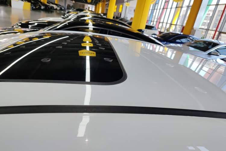 Used Geely Auto Emgrand 2021 UP 1.5L CVT Luxury Model Roof