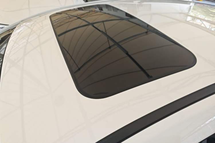 Used Geely Auto Emgrand 2021 UP 1.5L CVT Luxury Model Roof