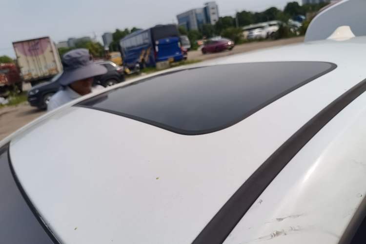Used Geely Auto Emgrand 2021 UP 1.5L CVT Luxury Model Roof