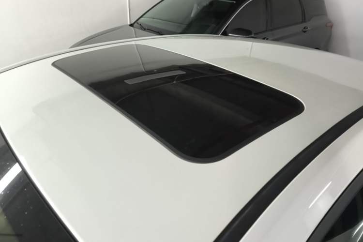 Used Geely Auto Emgrand 2021 UP 1.5L CVT Luxury Model Roof