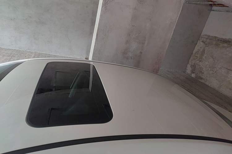 Used Geely Auto Emgrand 2021 UP 1.5L CVT Luxury Model Roof