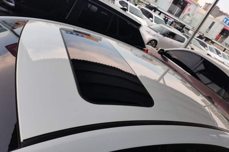 Used Geely Auto Emgrand 2021 UP 1.5L CVT Luxury Model Roof
