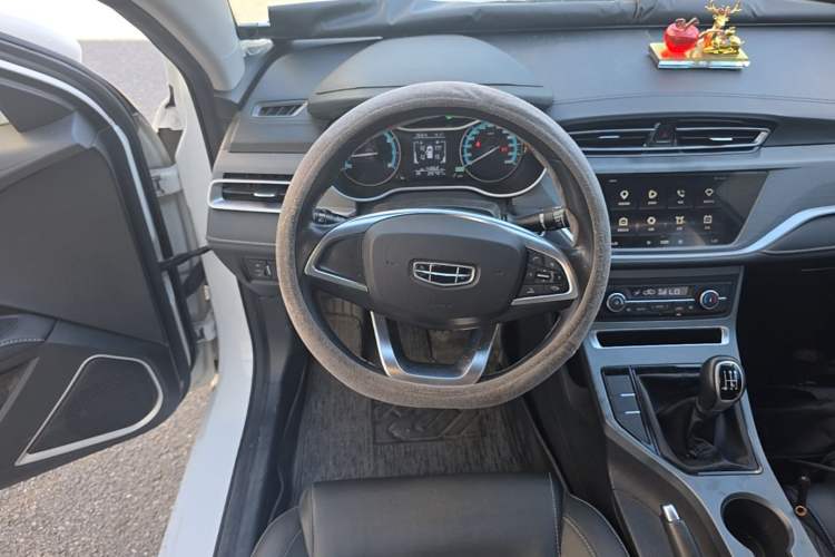 Used Geely Auto Emgrand 2021 UP 1.5L Manual Luxury Model Steering Wheel