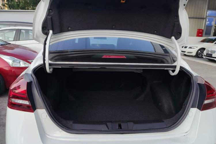 Used Geely Auto Emgrand 2021 UP 1.5L Manual Luxury Model Trunk