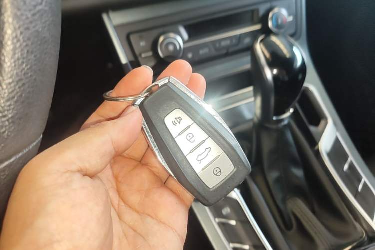Used Geely Auto Emgrand 2021 UP 1.5L CVT Luxury Model Vehicle Key