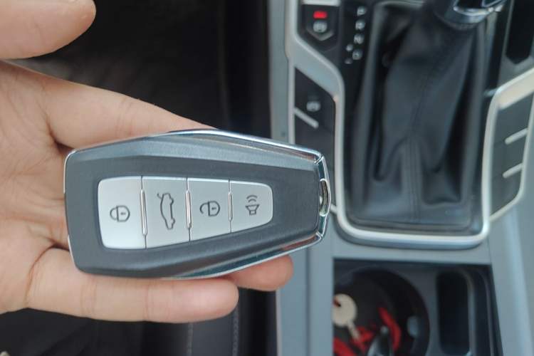 Used Geely Auto Emgrand 2021 UP 1.5L CVT Luxury Model Vehicle Key
