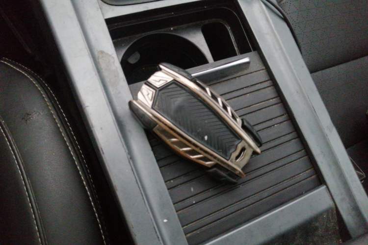 Used Geely Auto Emgrand 2021 UP 1.5L CVT Luxury Model Vehicle Key