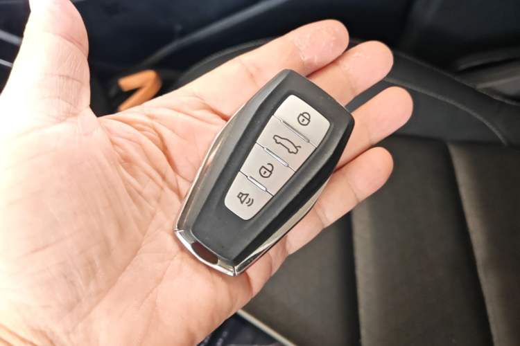 Used Geely Auto Emgrand 2021 UP 1.5L Manual Comfort Model Vehicle Key
