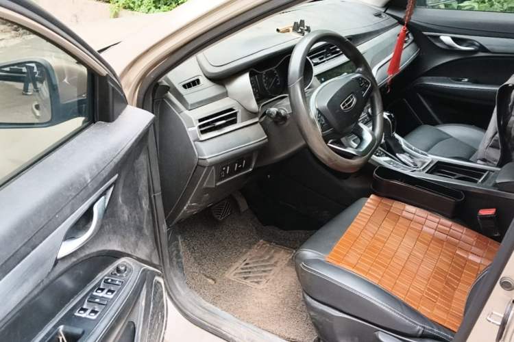 Used Geely Auto Emgrand 2021 UP 1.5L CVT Luxury Model Driver Seat