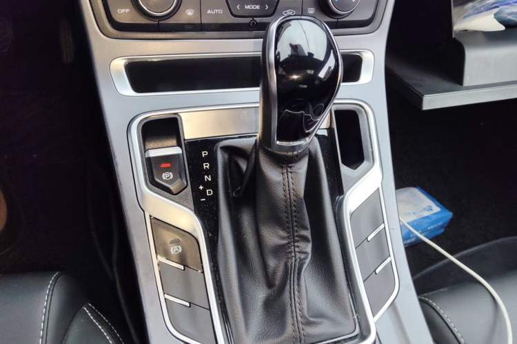 Used Geely Auto Emgrand 2021 UP 1.5L CVT Advanced Edition Gear Lever