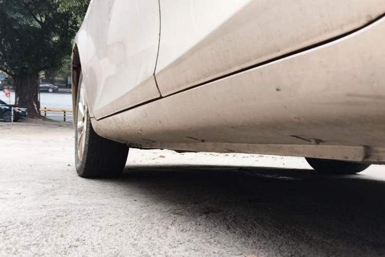 Used Geely Auto Emgrand 2021 UP 1.5L CVT Luxury Model Left Side Sill