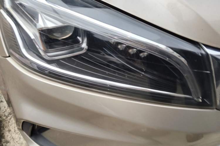 Used Geely Auto Emgrand 2021 UP 1.5L CVT Advanced Edition Right Front Headlight