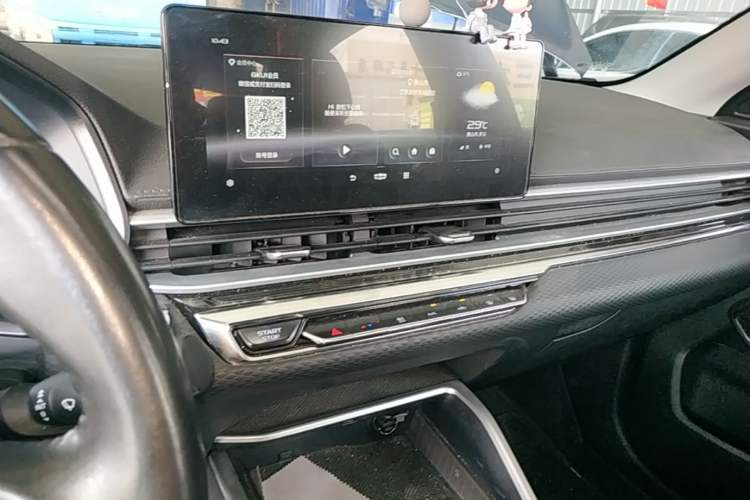 Used Geely Auto Emgrand 2022 4th Generation 1.5L CVT Luxury Model Audio And AC Panel