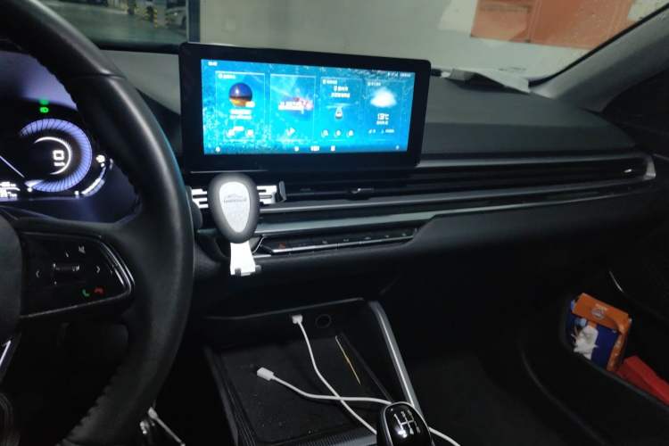 Used Geely Auto Emgrand 2022 4th Generation 1.5L Manual Elite Model Audio And AC Panel