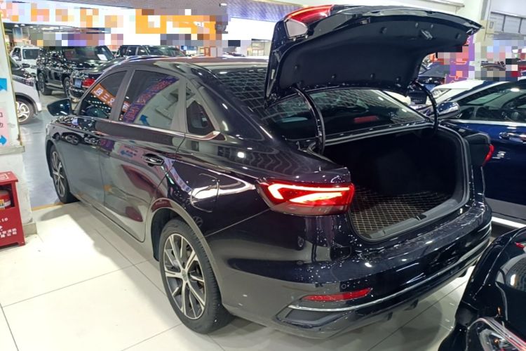 Used Geely Auto Emgrand 2022 4th Generation 1.5L CVT Flagship Model Exterior 2