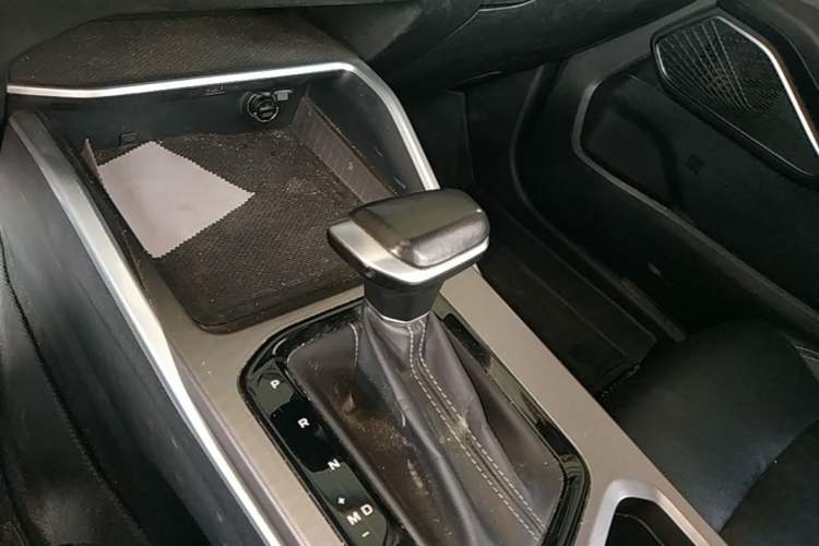 Used Geely Auto Emgrand 2022 4th Generation 1.5L CVT Luxury Model Gear Lever