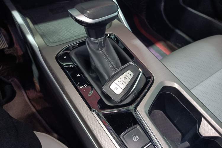 Used Geely Auto Emgrand 2022 4th Generation 1.5L CVT Flagship Model Interior 1