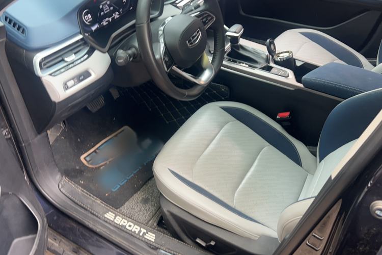 Used Geely Auto Emgrand 2022 4th Generation 1.5L CVT Flagship Model Interior 2