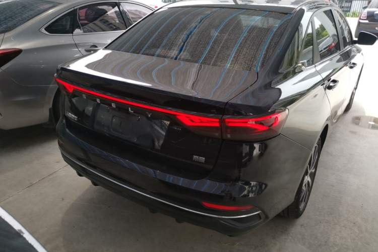 Used Geely Auto Emgrand 2022 4th Generation 1.5L CVT Flagship Model Rear