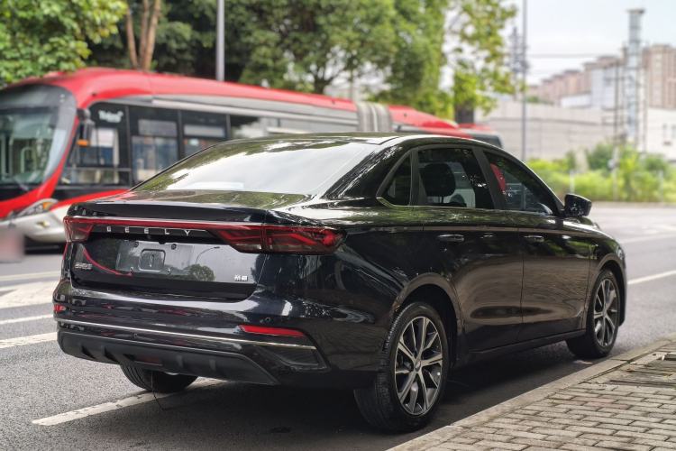 Used Geely Auto Emgrand 2022 4th Generation 1.5L CVT Flagship Model Rear Right 45 Deg