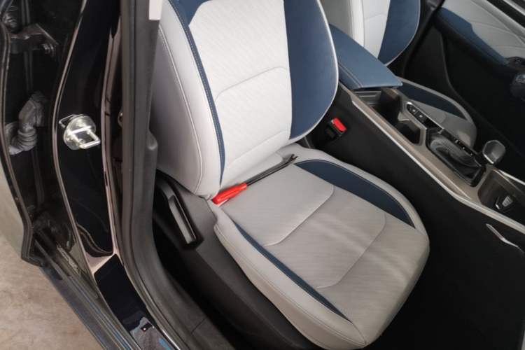 Used Geely Auto Emgrand 2022 4th Generation 1.5L CVT Flagship Model Right Front Seat
