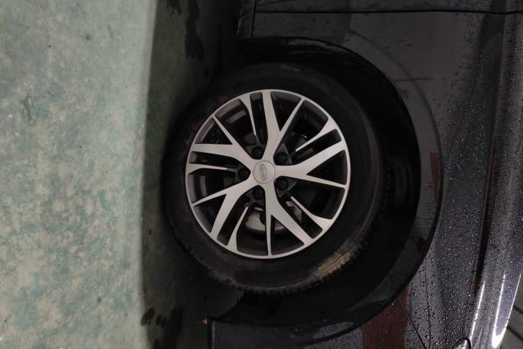 Used Geely Auto Emgrand 2022 4th Generation 1.5L Manual Elite Model Right Front Wheel Hub