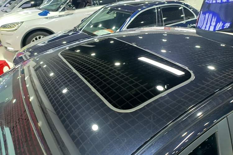 Used Geely Auto Emgrand 2022 4th Generation 1.5L CVT Flagship Model Roof