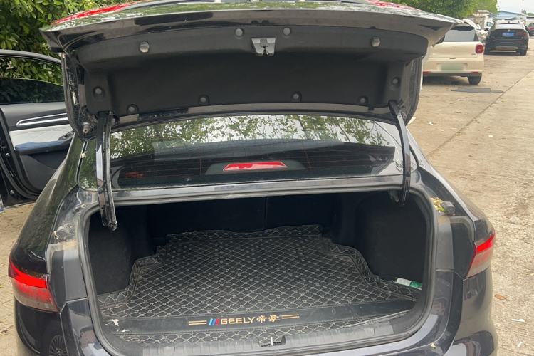 Used Geely Auto Emgrand 2022 4th Generation 1.5L CVT Flagship Model Trunk