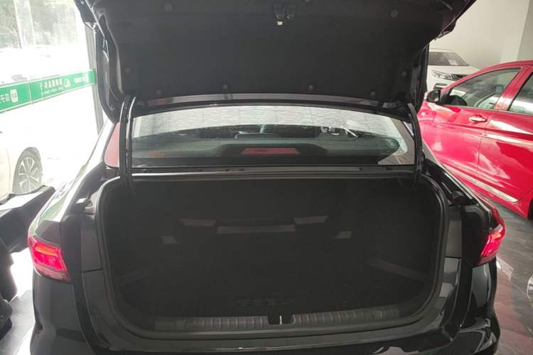 Used Geely Auto Emgrand 2022 4th Generation 1.5L CVT Luxury Model Trunk